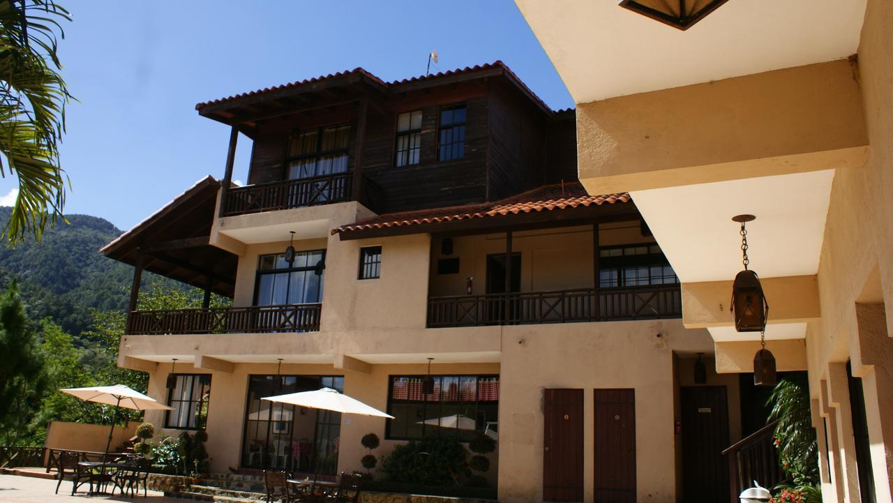 Hotel Rancho La Aurora Jarabacoa Kültér fotó